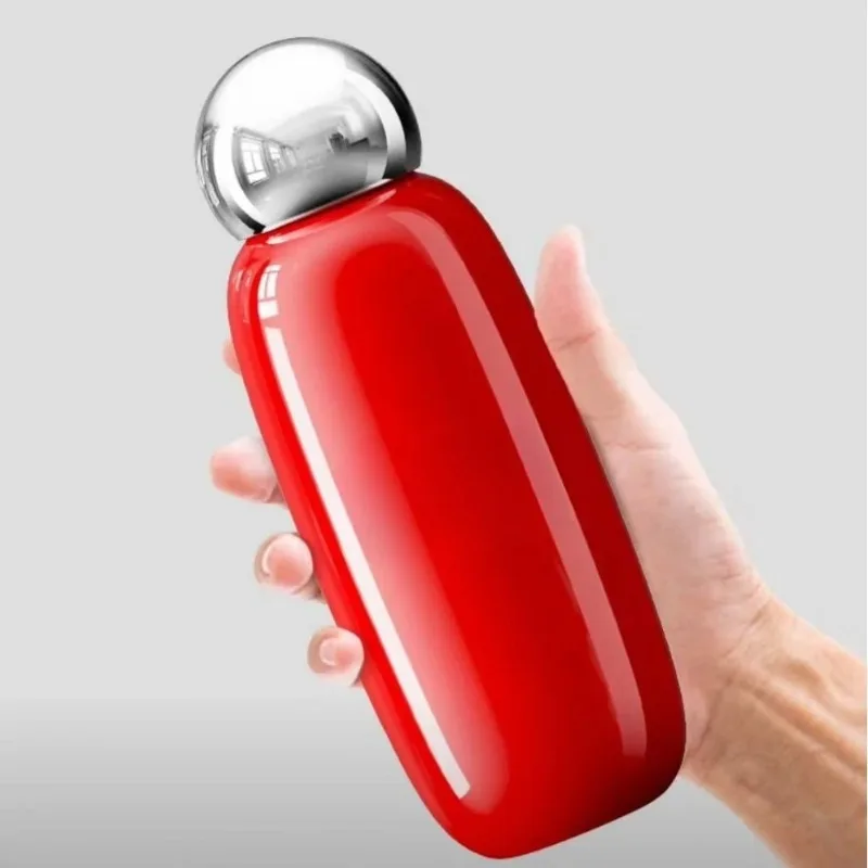Thermos cup, thermos cup, coffee, and accompanying cup when you go out.