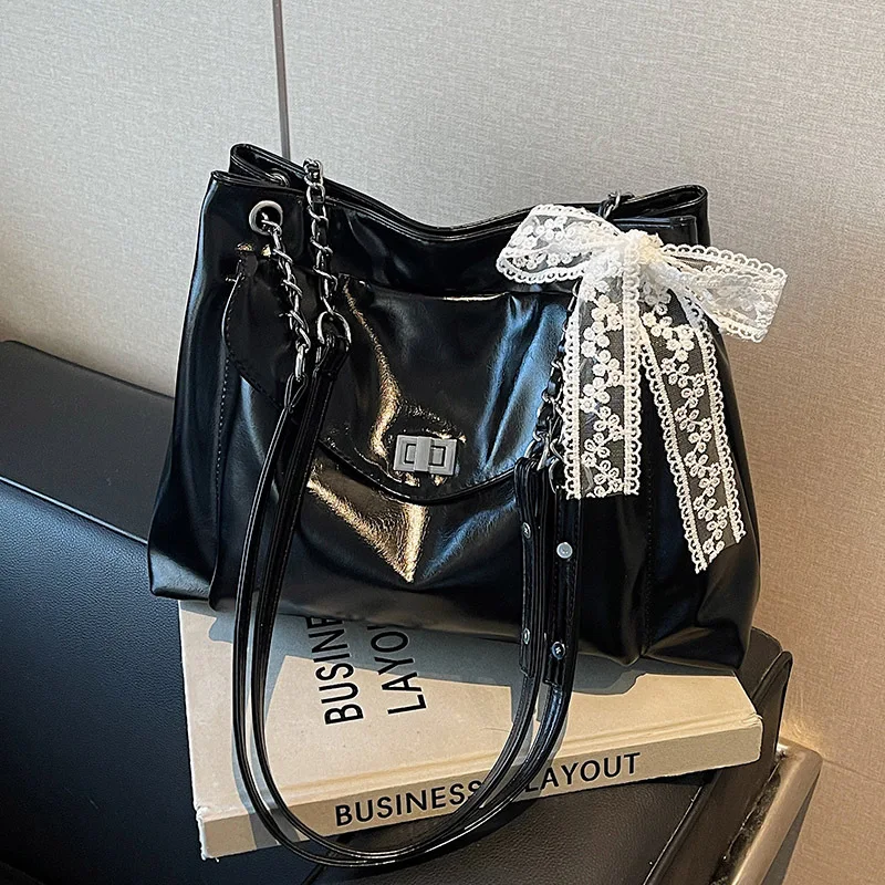 

Korean Fashionable Niche Minimalist Ballet Style Armpit Baguette Bag Casual Women's Shoulder Bag