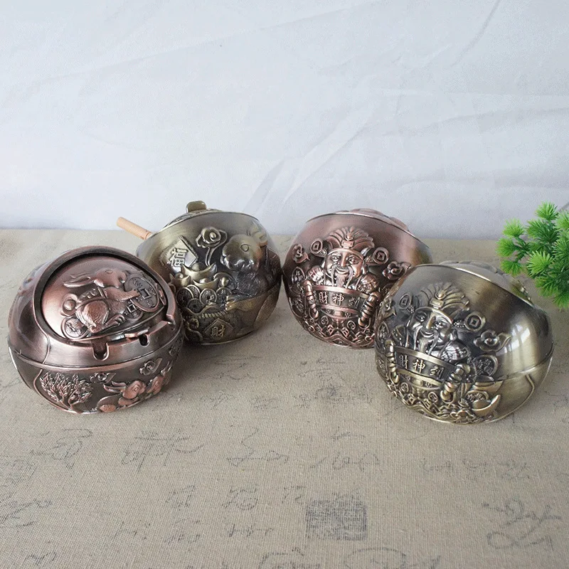 Spherical Jade Rabbit God of Wealth ashtray. Metal texture windproof and smokeproof ashtray, birthday gift decoration craft