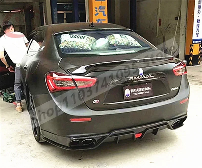 Real Carbon Fiber Rear Bumper Trunk Door Diffuser Lid Spoiler For Maserati Ghibli 2014 2015 2016 2017 (With LED Light)