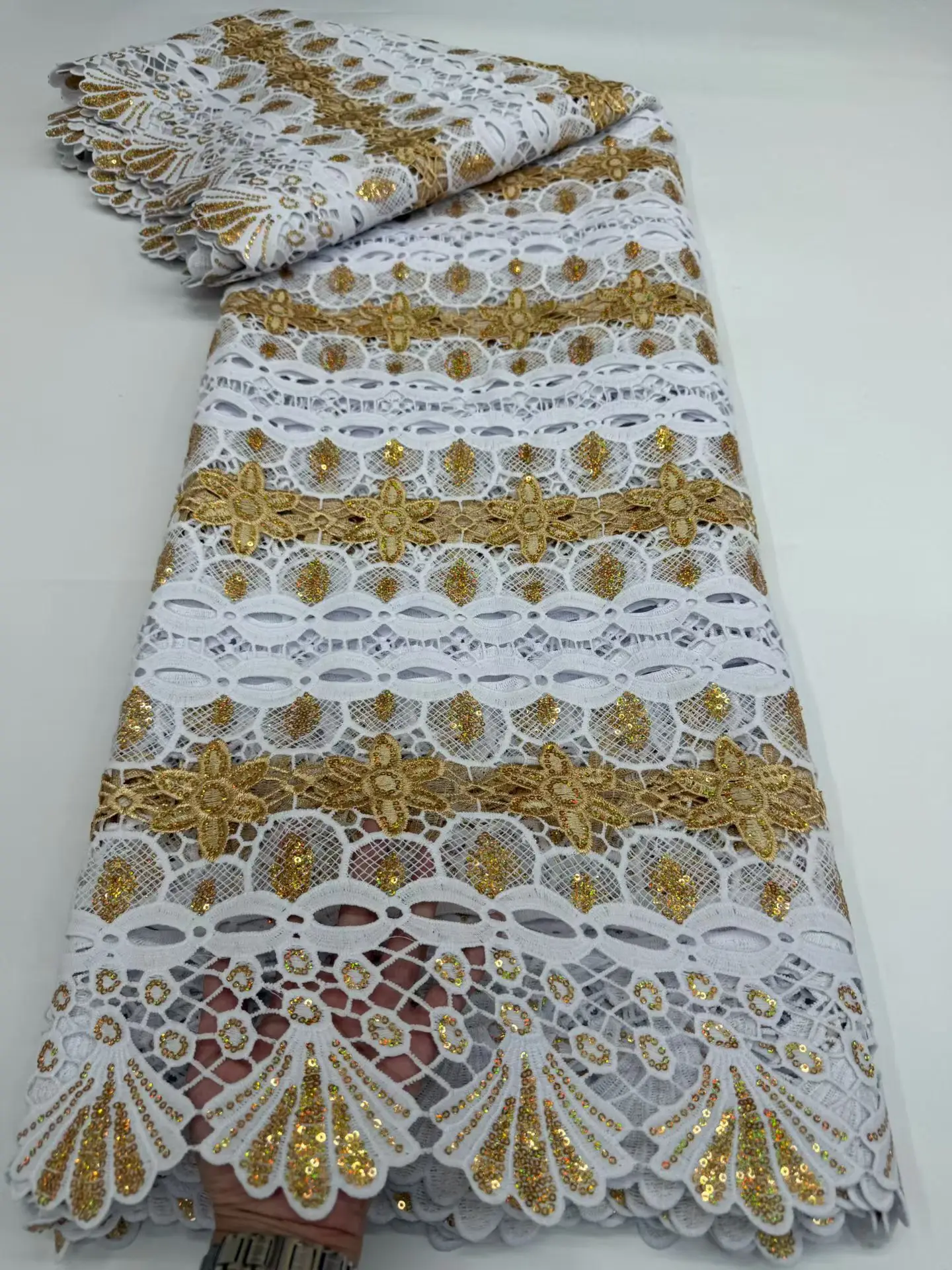 

Luxury White+Gold Series African Guipure Cord Lace Fabric 5 Yards Nigerian Water Soluble Lace Fabric For Clothing Materials 738