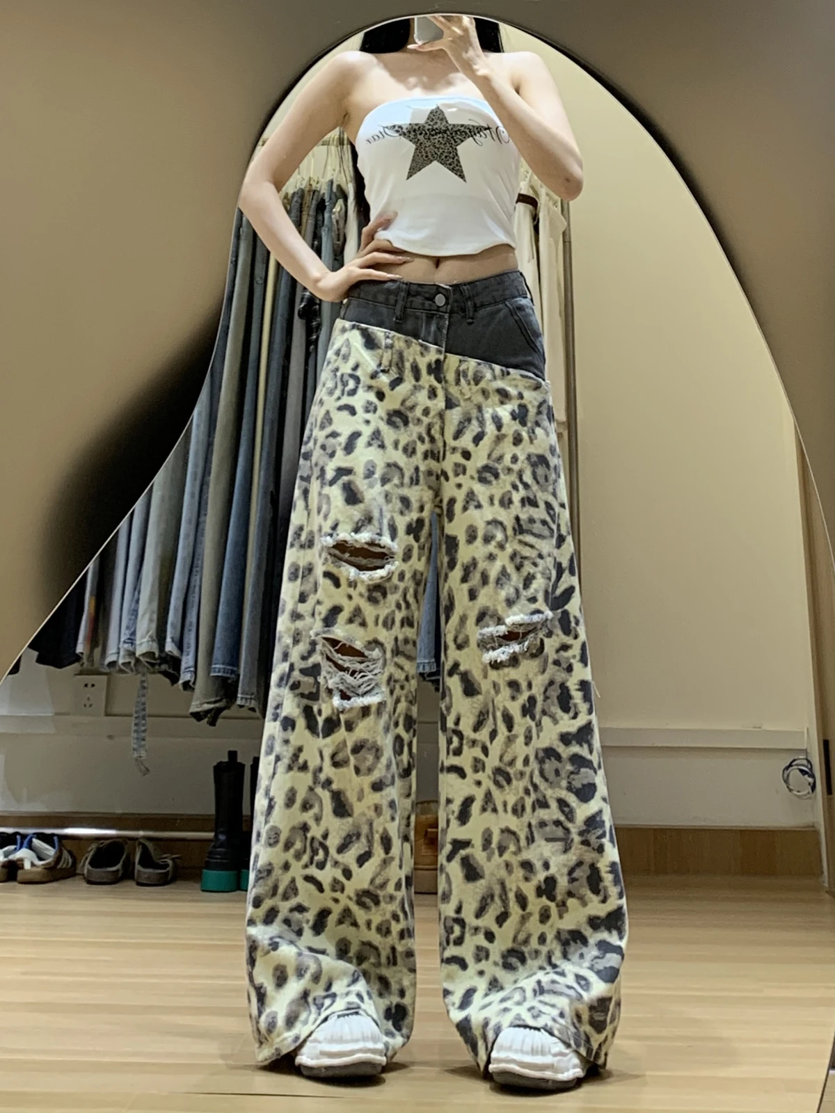 

American Style Leopard Print Ripped Jeans For Women 2025 New Patchwork Loose Straight Pants Fashion High Street Wide Leg Trouser