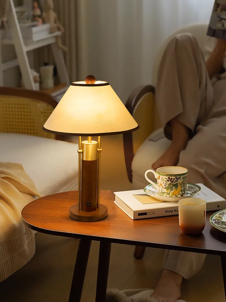 Vintage European Dual Head Table Lamp Matte Black Wood Gold Metal Stand Textured Fabric Shade LED Light For Bedroom Living Room