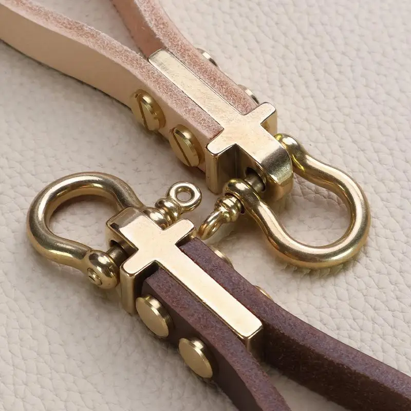 Brass Motorcycle Key Organizer Clasp Secure Screw Lock Buckle Sturdy Key Holder for Motorbike Riders Outdoor Use Gifts