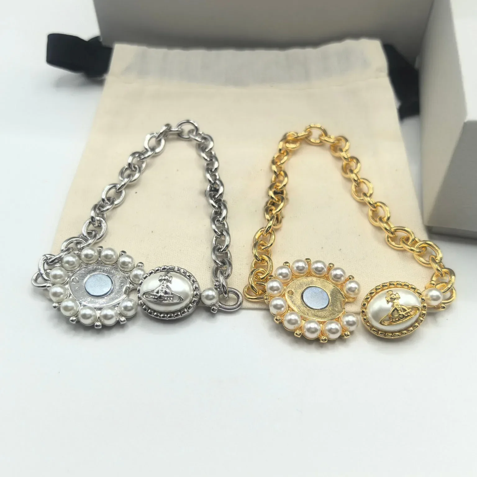 2024 Autumn/Winter V Letter Amalaxi Empress Dowager Sunflower Saturn Pearl Bracelet, Ultra Low Discount