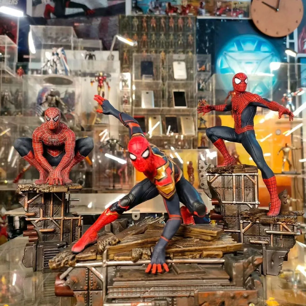 

Three generations in the same frame GK Super hero Spider Man Series Avengers Yamaguchi Style Figurine Spider Man Model Gifts