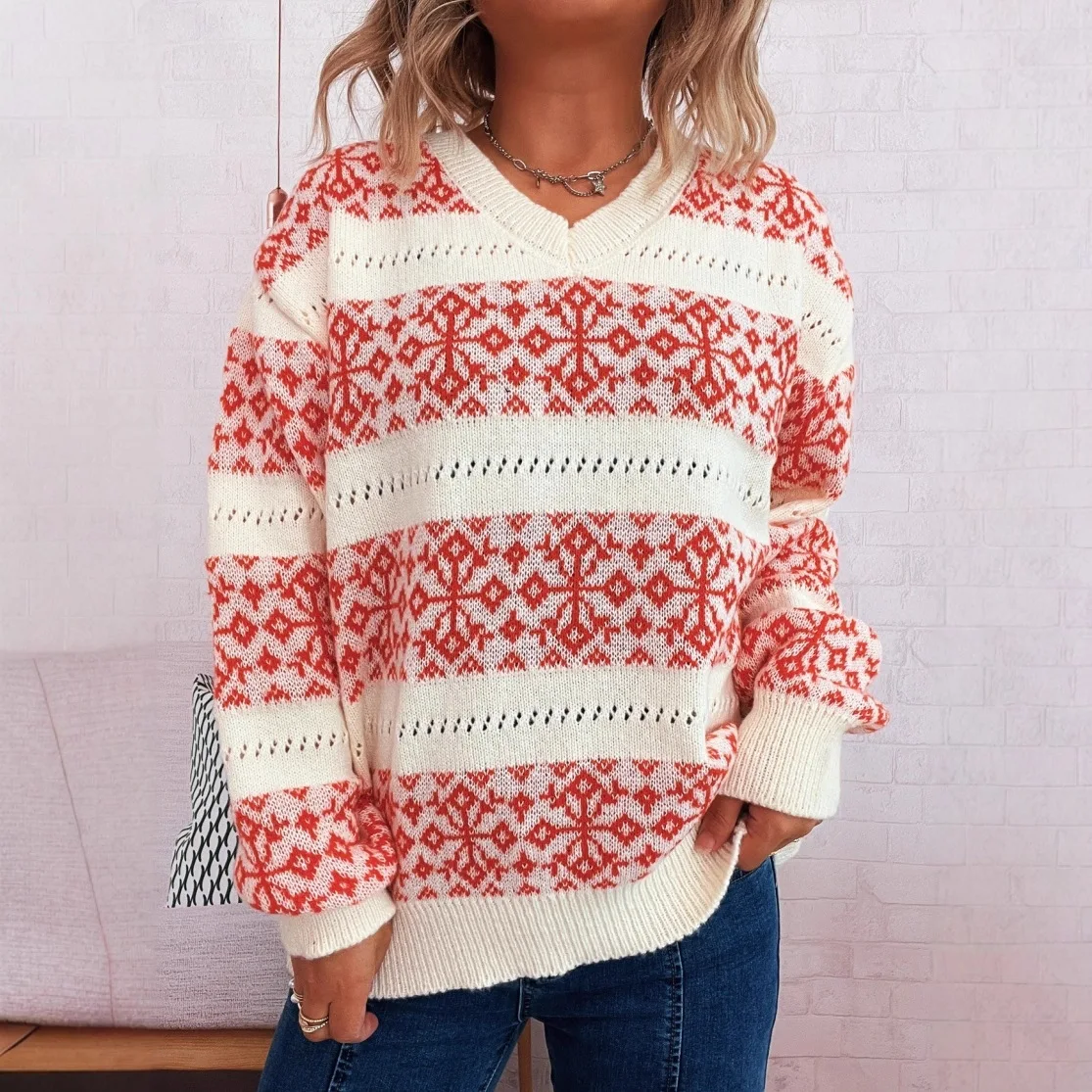 

Christmas Snowflake Knitted Sweater Autumn Winter Stripes Retro Casual V-neck Sweater Pullover Women's Loose Fashion Sweater
