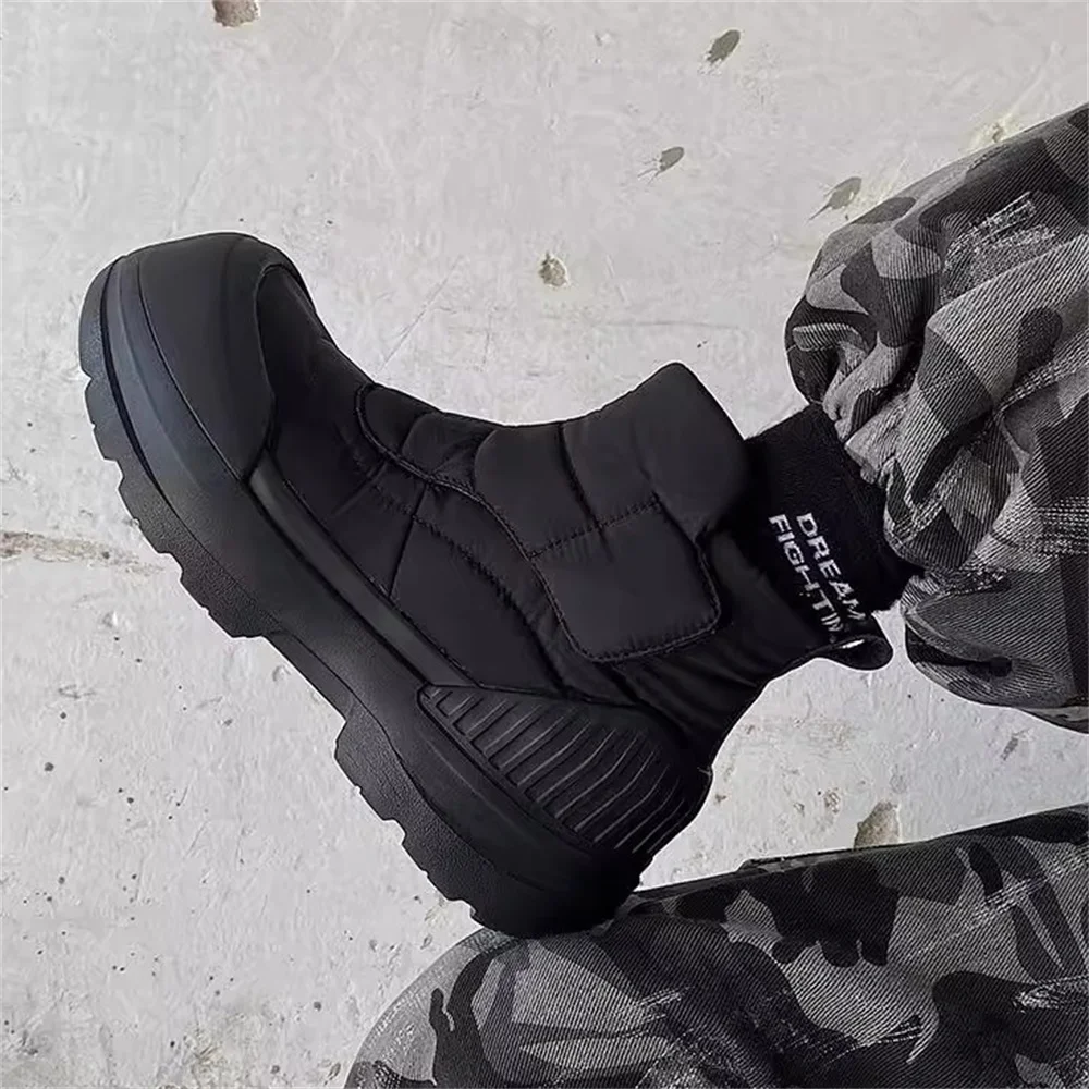 

Waterproof Plush Snow Boots Black Round Toe Thick Soled Warm Casual Short Boots Men Trendy Hook & Loop Outdoor Functional Shoes