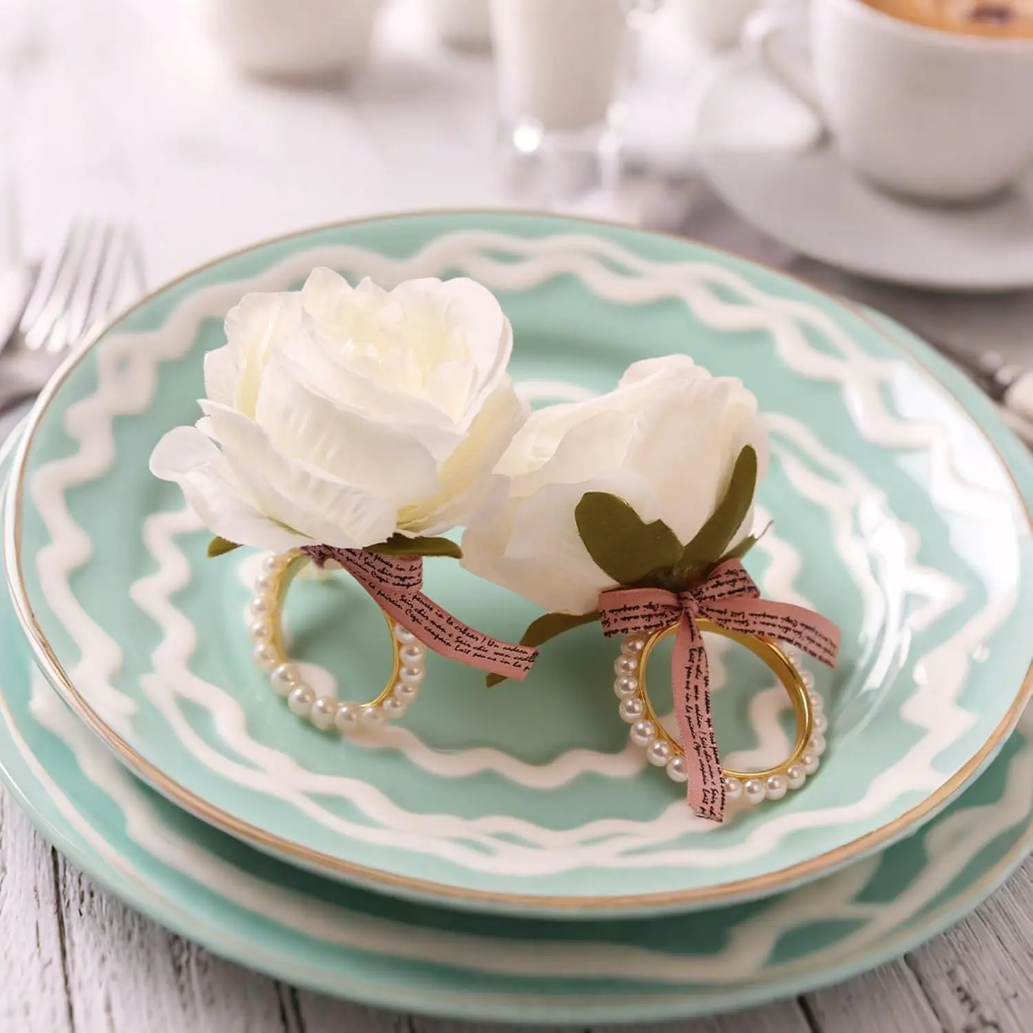 1-24PCS Pearl Rose Napkin Rings Creative Table Decor for Wedding Banquet Hotel Party Dinner Elegant Centerpiece