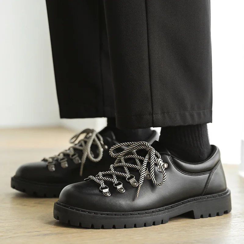 British Style Low Top Casual Suede Shoes for Men Fashion Versatile Comfortable Non Slip Lace Up Chunky Single Shoes 2026