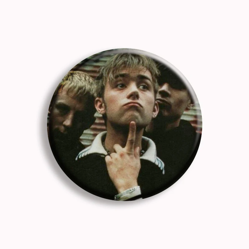 Creative I Love Damon Albarn Funny Button Pin I Love Blur Brooch Badge For Backpack Hat Accessories Fans Collection 58mm