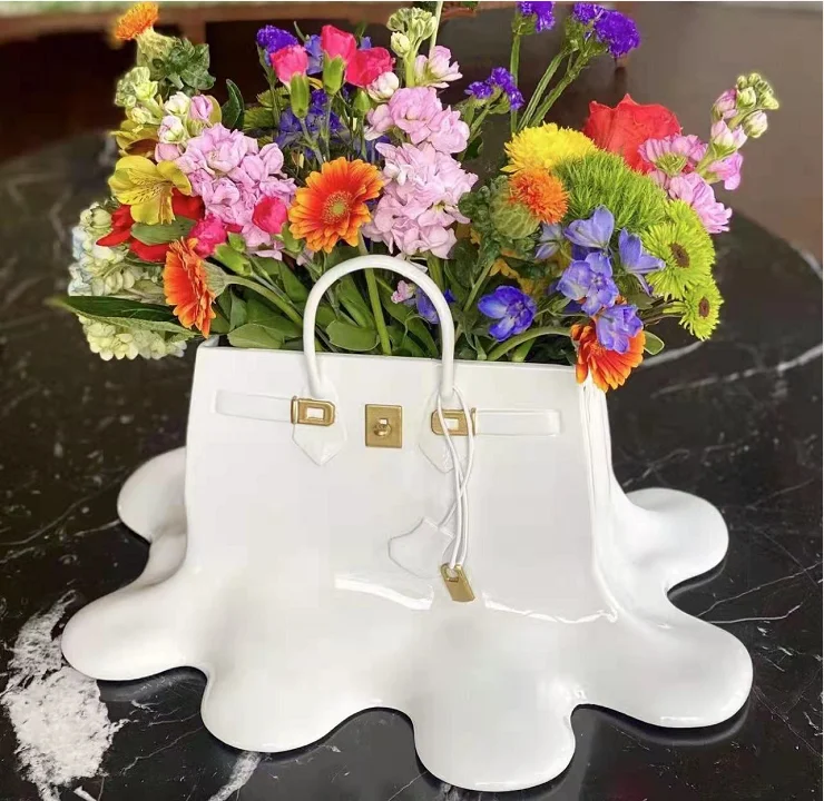 

Large High-end Bag Vase Flower Ornament Sculpture Beautiful Light Luxury Modern Abstract Trend White Fashion Luxury Ornament