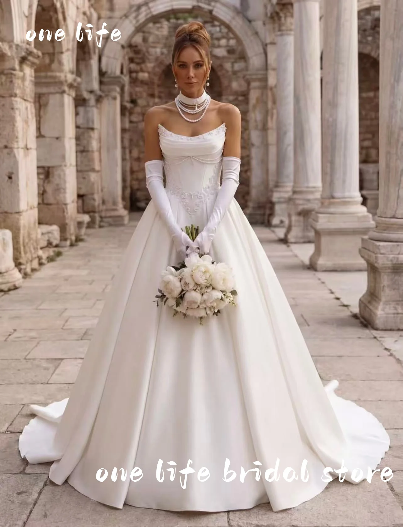 Strapless Lace Appliques A-Line Satin Bridal Gown Back Corset Evening Wedding Dress Customizable amanda novias official