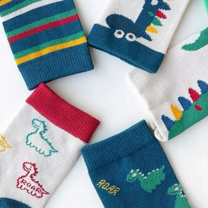 5 Pairs Autumn Winter New Style Children\'s Socks Mid-high Long Dinosaur Cartoon Design Boys Girls Baby Cartoon Socks Wholesale