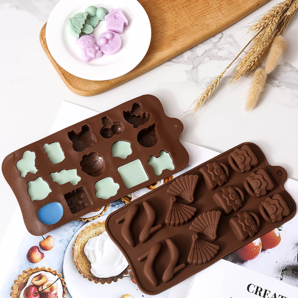 Multi Style Animal Bear Lover Confession Chocolate Silicone Mold Heart Emote Candy Biscuit Jelly Baking Set Ice Tray Cake Decor