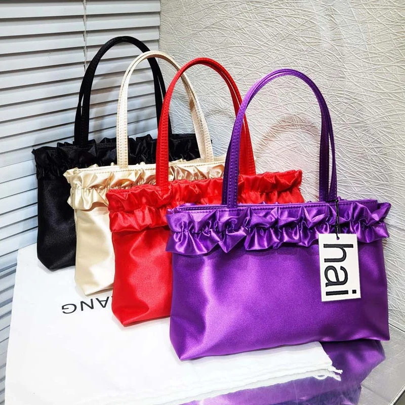2026 Luxury Silk Satin Wrinkle Clutch Bag, Ins Fashion Underarm Tote for Wedding Evening Prom, Women's Elegant Party Purse