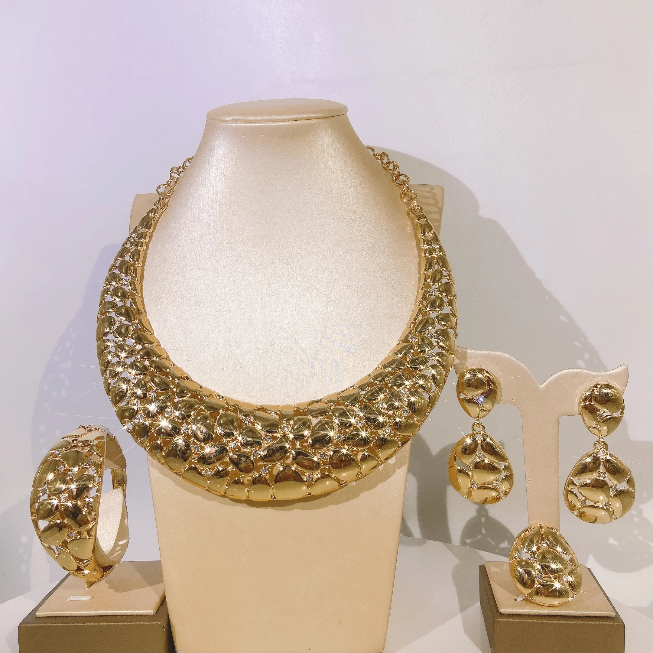 Yulaili Italian Jewelry Set for Women African Party Accessories Luxury Fashion Pendant Necklace Gold Plated Jewellry Gift H00353
