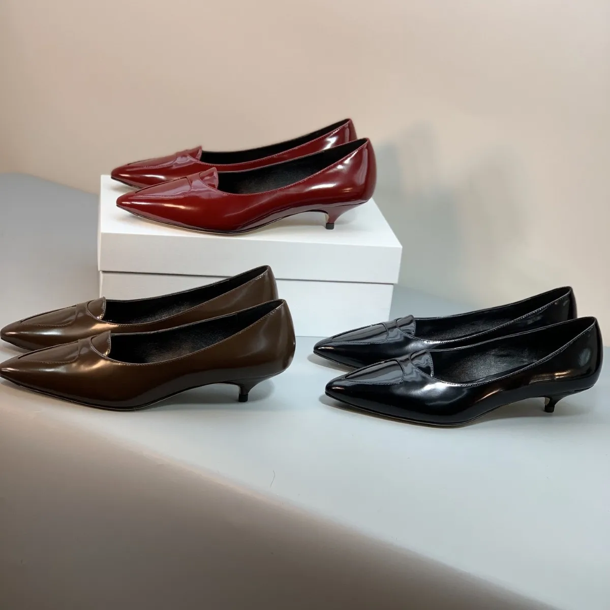 Dave&di Minimalist Retro 3cm Slim Heel Retro Versatile Leather Shoes Woman Loafers Kitten Heel Row Pointed Single Shoe For Woman