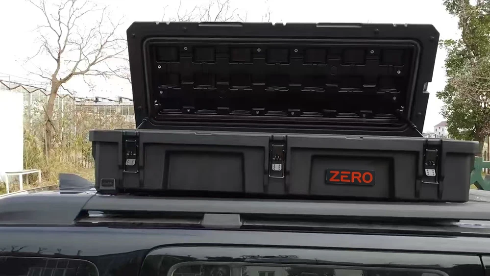 95L Rugged Roof Case With Quick Mount Bracket LLDPE Cargo Case Rotomolded Tool Box 4WD Storage Box