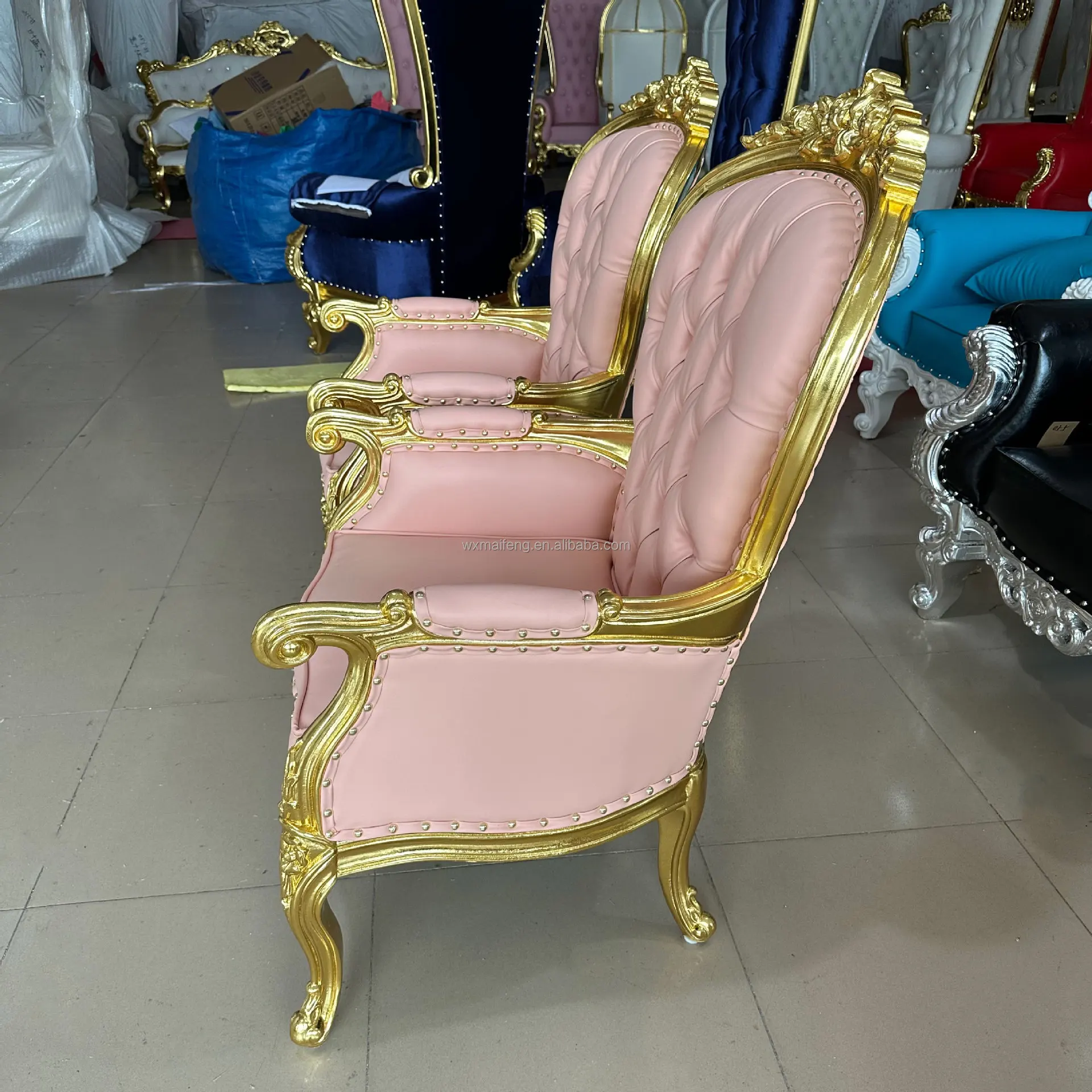 Wholesale Luxury White and Golden Single Sofa High Back Classic Wedding Banquet King Queen Royal Throne Chair