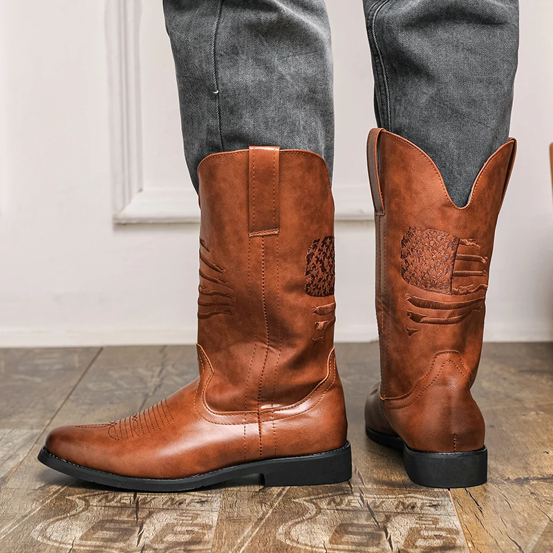 أحذية عالية الجودة للرجال PU مطرزة بكعب منخفض أحذية رعاة البقر الغربية العصرية
