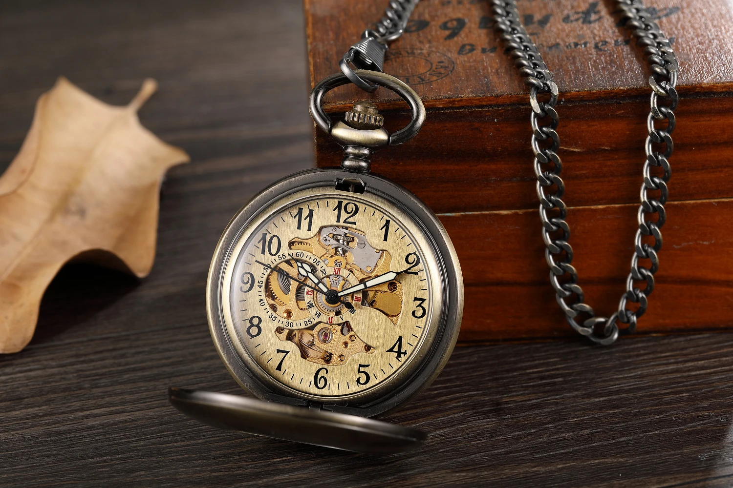 New Retro Bronze Smooth Hollow Case Skeleton Dial Self-wind Mechanical Pocket Watches Vintage Steampunk Fob Watch with Chain