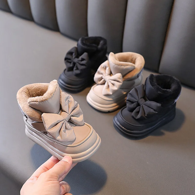 Winter Plush Warm Baby Boots Casual Fashion Fleece Shoes For Children Soft Botton First Walker Infant Sport Sneakers Outdoor