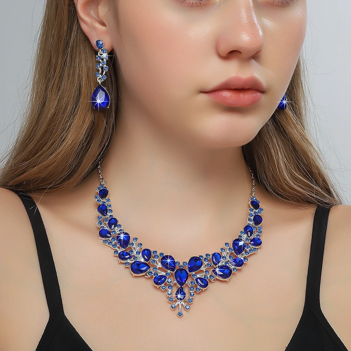 Exaggerated Colorful Alloy Geometric Necklace Earrings Set