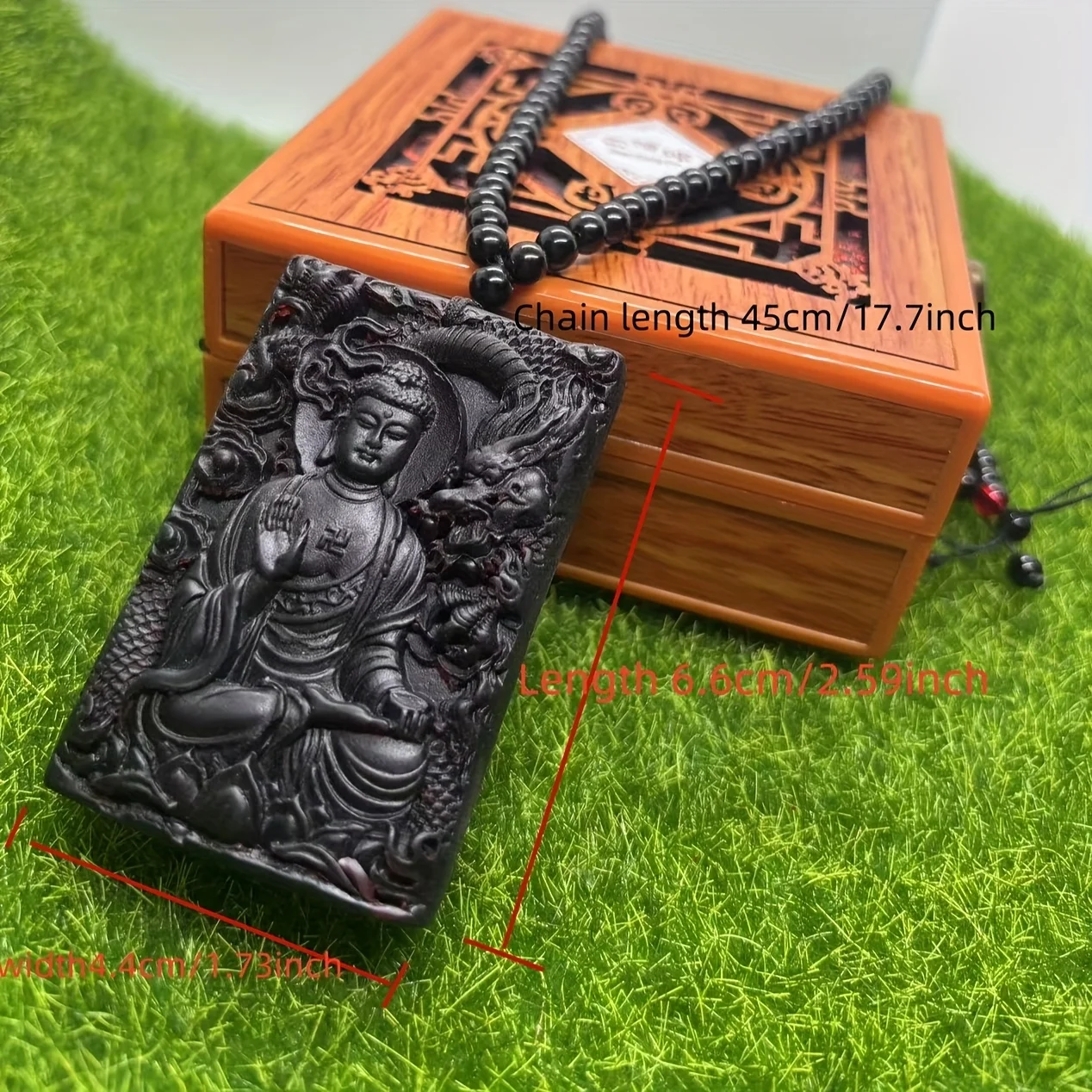 

Ожерелье с подвеской из янтаря Мьянмы