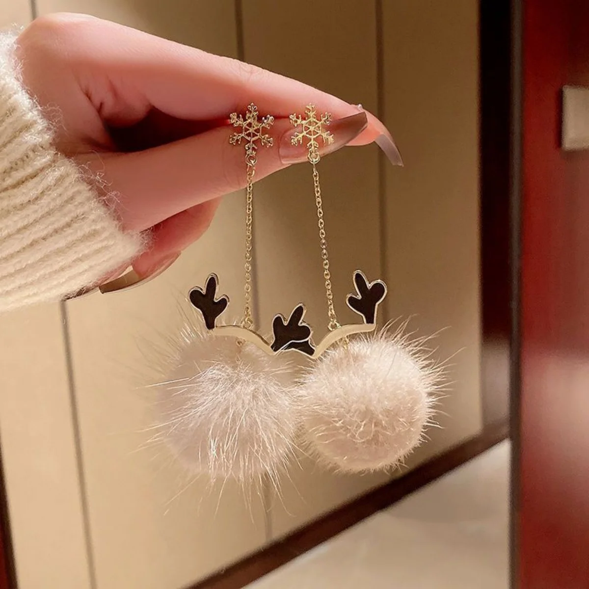 Creative Elegant Christmas Snowflake Deer Antler Plush Ball Drop Earrings Xmas Snow Flower Earring Jewelry Gift For Women Men