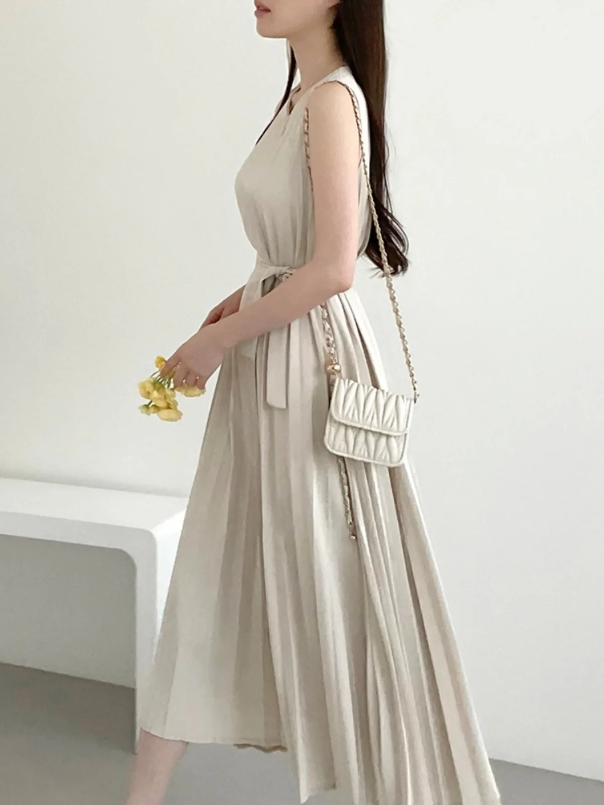 엘레 시크 여름 롱 A라인 미디 드레스 여성 허리 조임 슬림 플리츠 스커트 슬레 한국 패션 폴리에스터 섬유