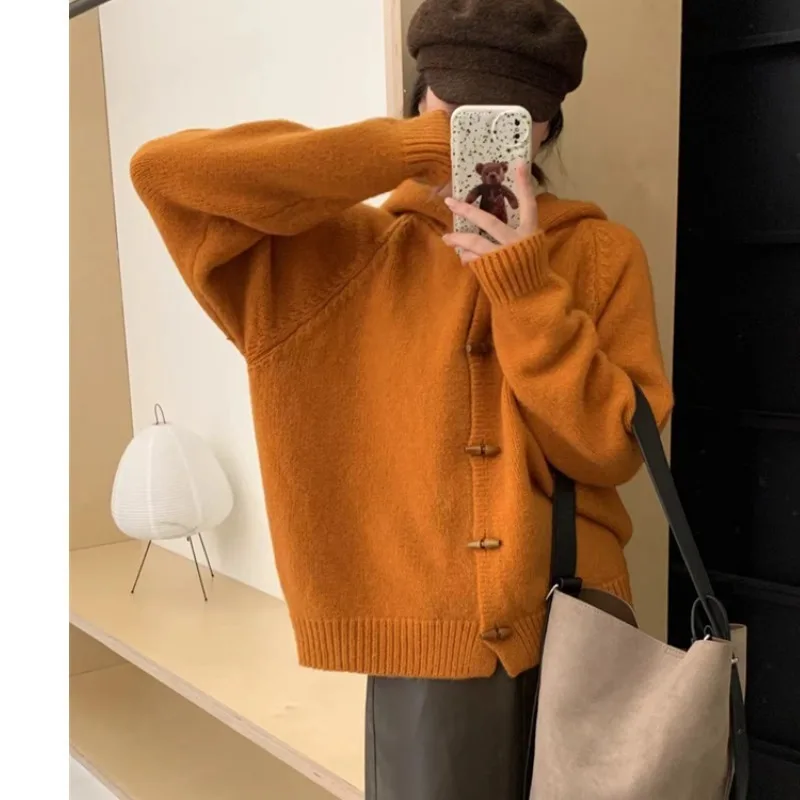 Moda coreana Otoño Invierno Top suelto corto suéter de punto abrigo para mujer con botones de cuerno Color puro estilo perezoso
