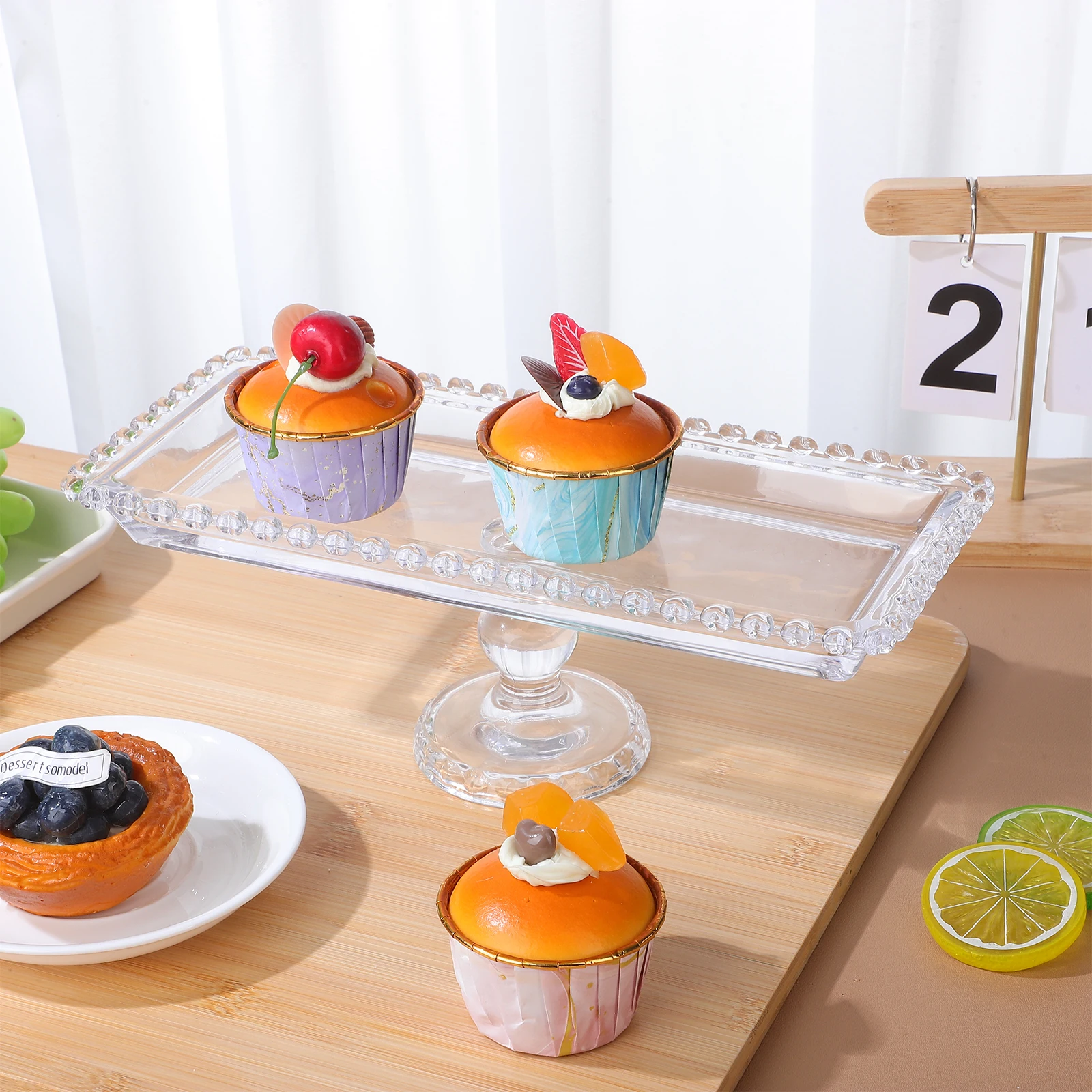 

1Pcs Transparent Fruit Tray Decorative Crystal Glass Storage Plate Multipurpose Snack Dessert Serving Plate Fruits Tray