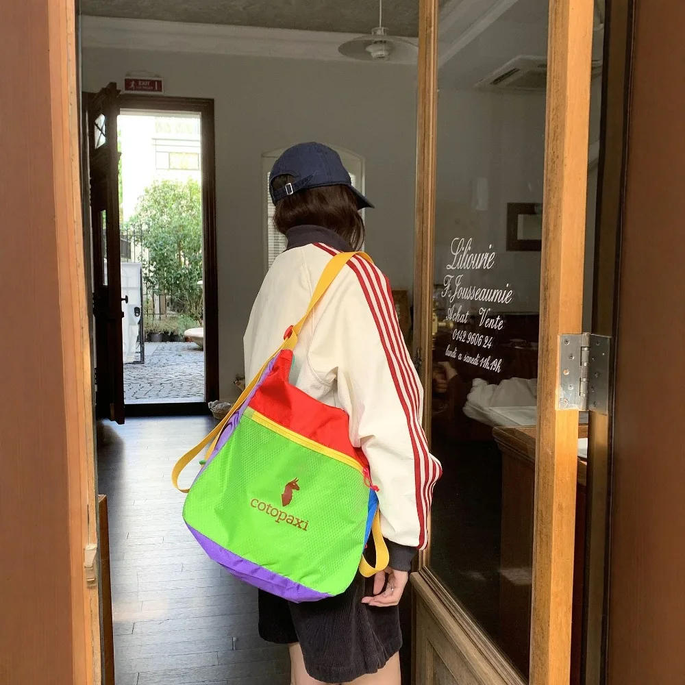 

Sweet temperament alpaca dopamine bag 16L fashionable contrasting color crossbody deformation bag multifunctional bag