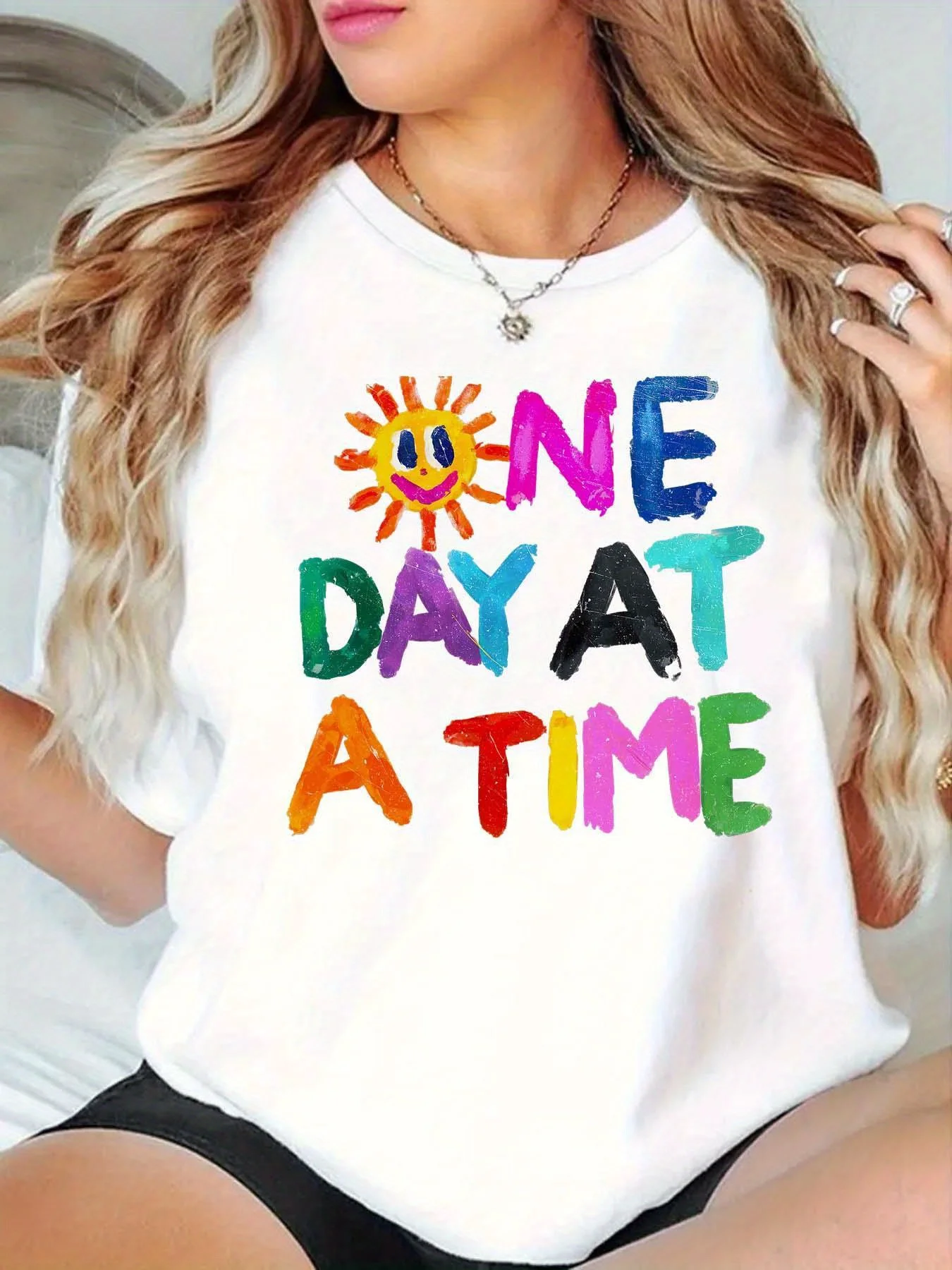 T-shirt estive stampate con scritta colorata con scritta "Every Day's Opportunity". Manica corta Girocollo Top Abiti casual da donna