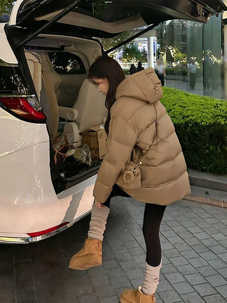 

Новая зимняя женская утепленная куртка с капюшоном, средней длины, свободного кроя, на молнии, в корейском стиле