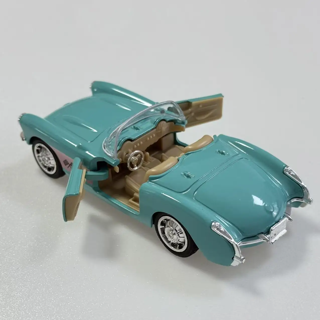 (Wellpappenschachtel) Maßstab 1:36, Vintage-Konvertible im Stil eines Spielzeugautos, leistungsstarke Feder, Metallguss, Jungenspielzeug, das beste Geschenk. – Detail 12