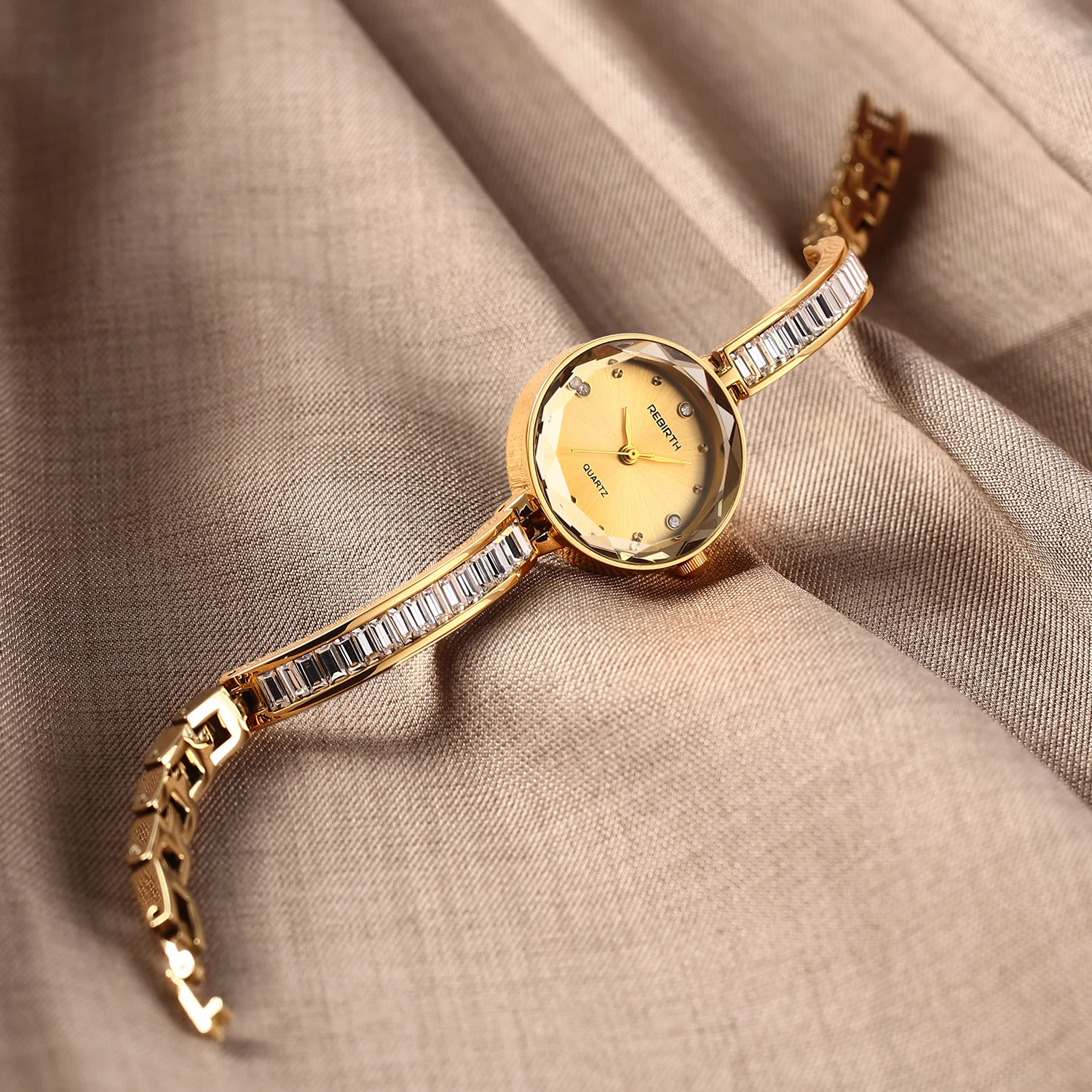 

Роскошные повседневные изысканные компактные кварцевые часы в стиле ретро