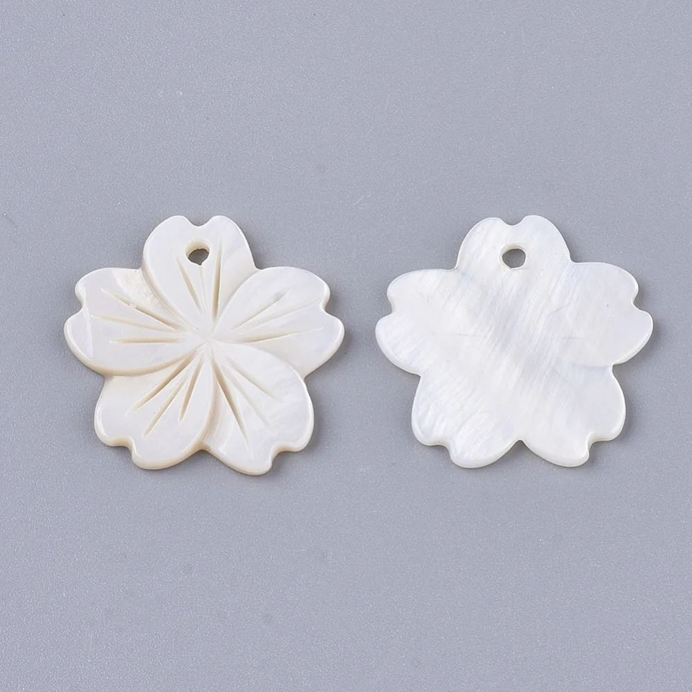 50Pcs Freshwater Shell Pendants, Sakura Flower, Creamy White, 20.5x20.5~22x1.5~2.5mm, Hole: 1.5mm