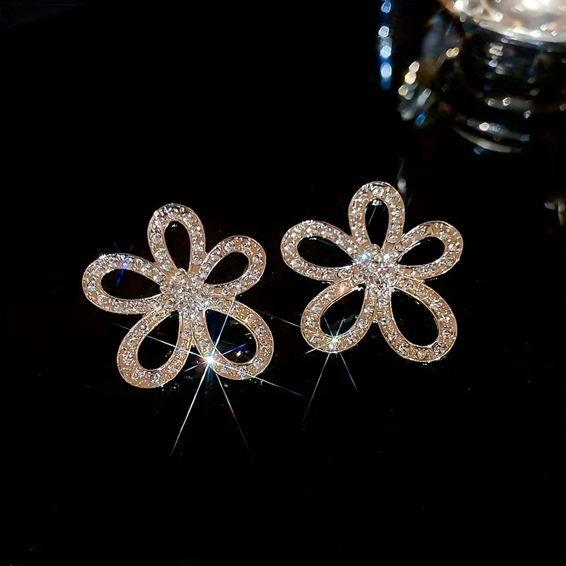 

925 Silver Plated Flower Shaped CZ Hollow Earrings for women Niche Design Suitable for Valentine'S Day Other Holidays Party