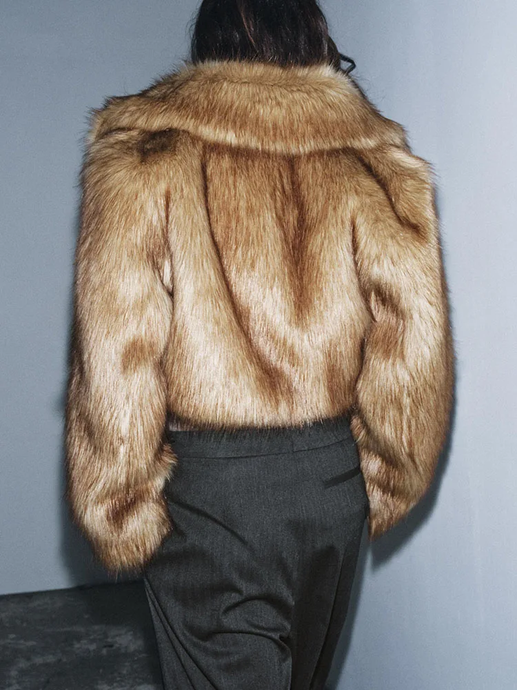 

Модное женское пальто с эффектом искусственного меха, новинка осени 2025, с длинными рукавами и отложным воротником