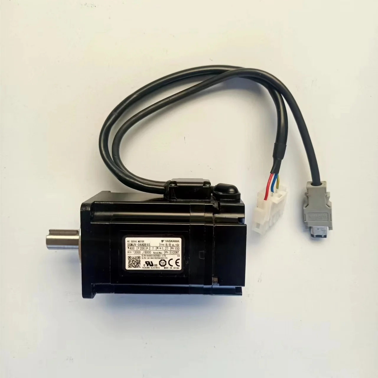 

Dismantling Yaskawa 400 watt motor SGMJV-04ADE6S