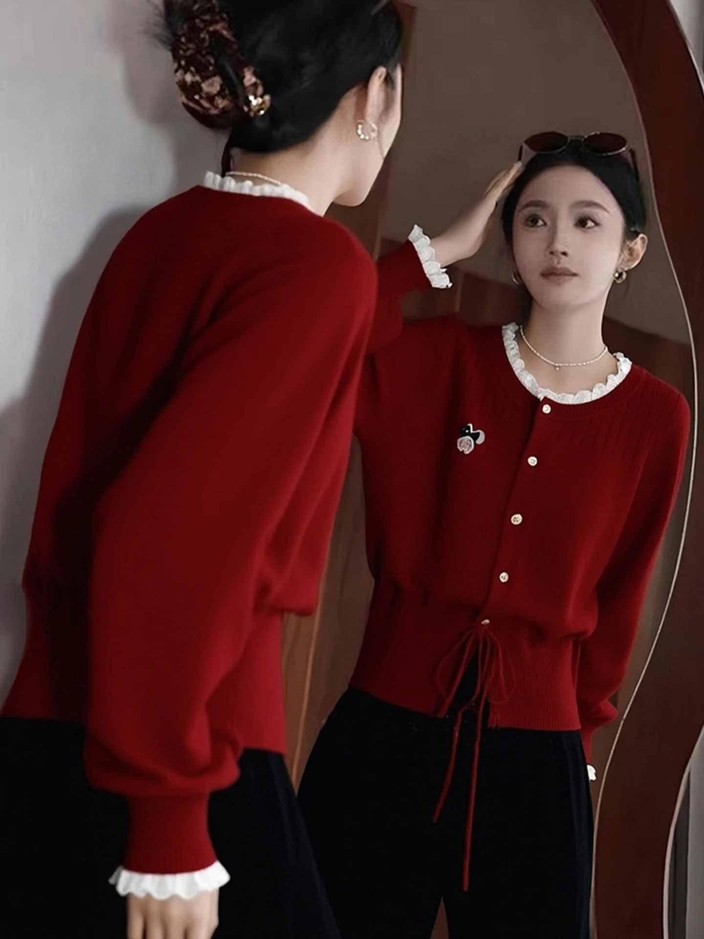 Koreanischer Sle Red Lace Trim Camere Knitwear Long Sve Waist Cinched Top Faionable Winter Faion Damenpullover