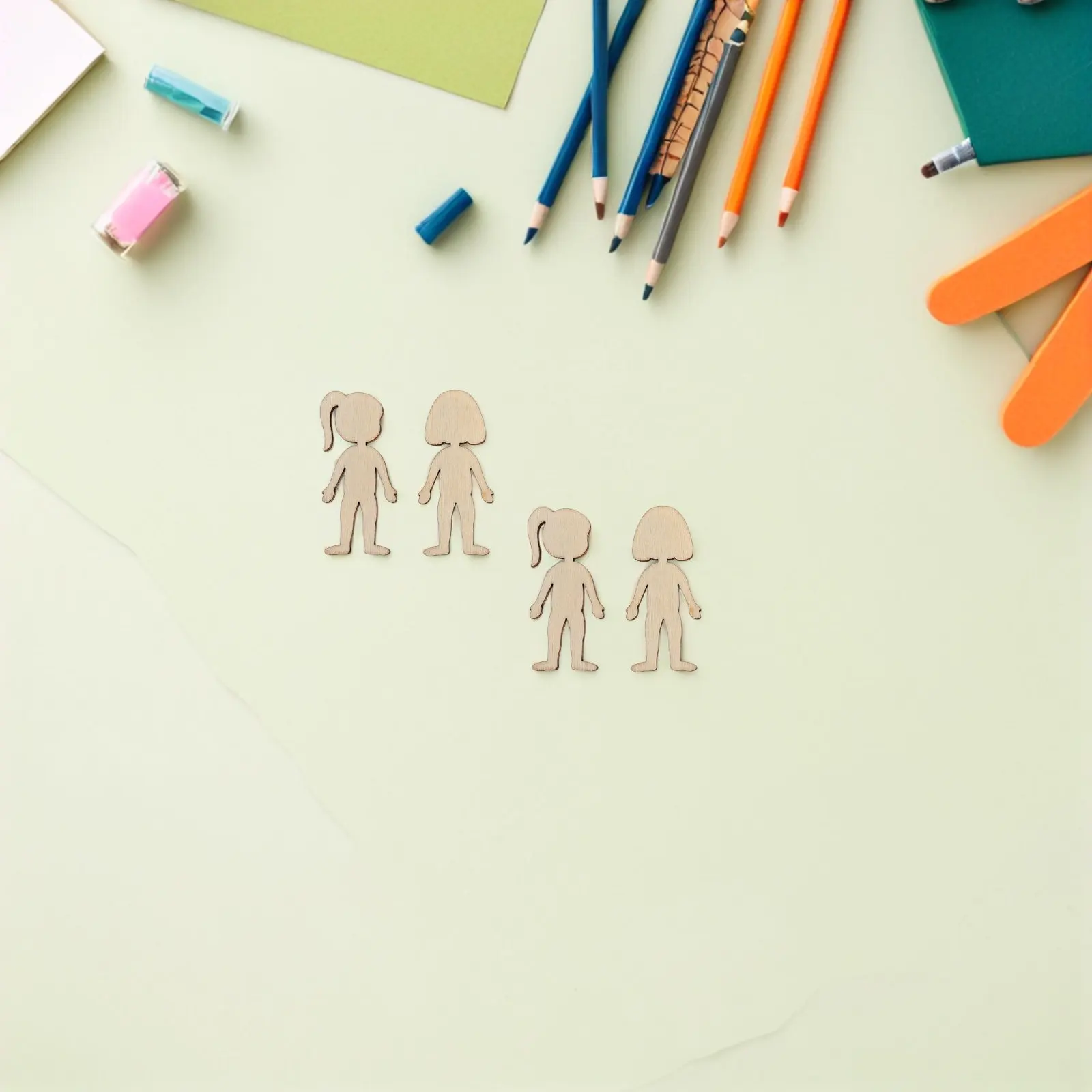 200Pcs Wooden People Cutouts Girls Shape Unfinished Craft Wood Pieces Blank Wood Ornament Slices School Project Crafts