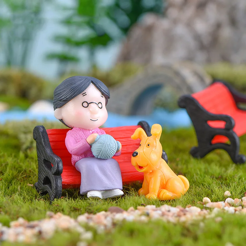 Grandpa Grandma Miniatures Figurines Couple Lover Cute Character Garden Ornament Wedding Decoration Cake Car Home Modern Craft