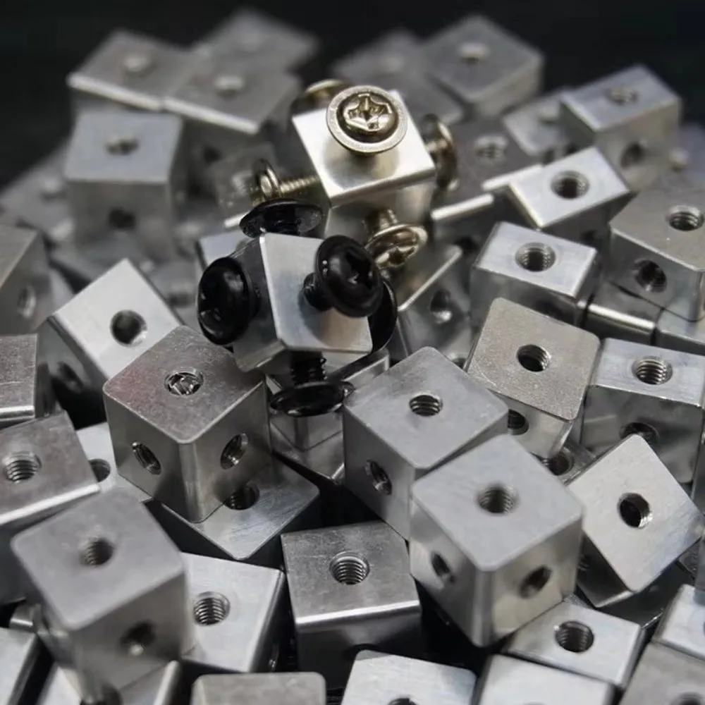 10pcs 10PCS Aluminum Threaded Cube 6 Sides M3 Tapped Threaded Square Connector Block Aluminum Cube Block 6-Way