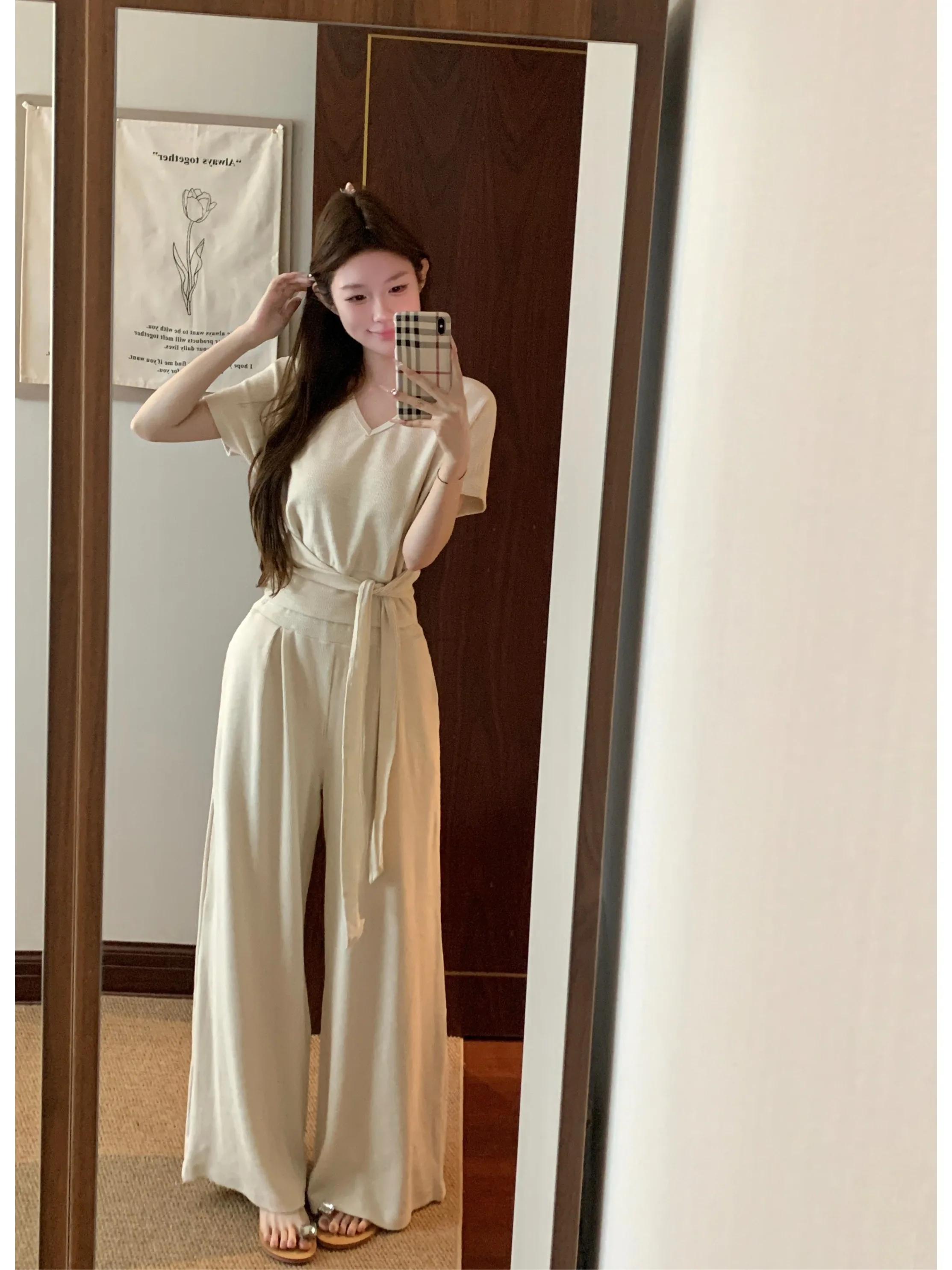 

Fashionable Casual Wide Leg Pants Set Women's Spring 2026 New Style Tied Top Two Piece Set Simple Maturity Aesthetic