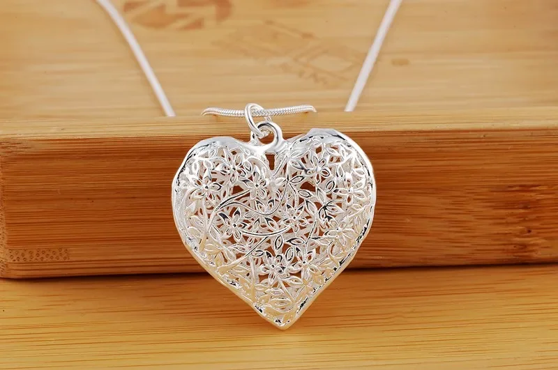 18-26inch 925 Sterling Silver Necklace For Women Heart Leaf pattern Pendant Christmas gifts high quality wedding Jewelry