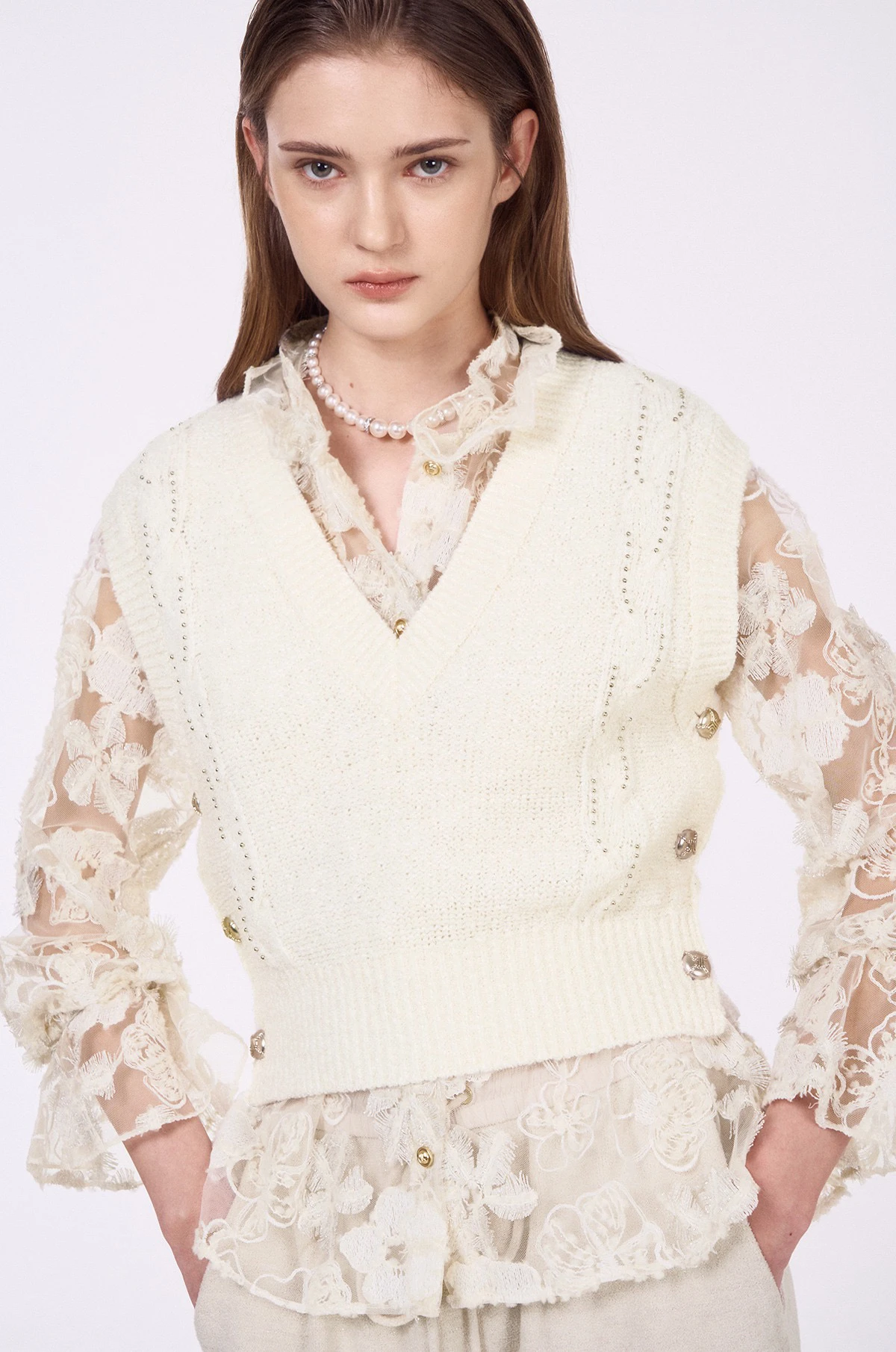 

Loose Casual V-ne Pure Color Knitted Vest Side Buttoned Multi-purpose Korean Single L*NVN 2025 Spring Commute Sle