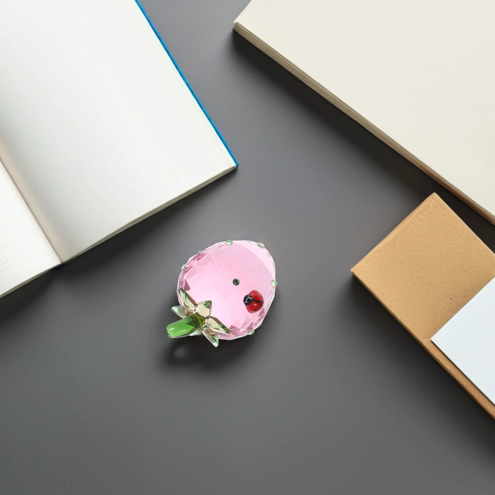 

Crystal Strawberry Realistic Mini Decorative Desktop Ornament Crystal Tabletop Simulated Fruit Home Decoration